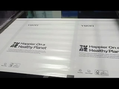 De biologisch afbreekbare Zelfklevende Enveloppen van het Verbindingsvetvrije papier met Douaneembleem