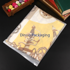 Aangepaste maat CPE-ritssluitingszakken Matte frosted verpakkingszakken met ritssluiting voor verzending
