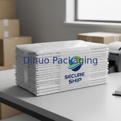 Pakket van 100 schokbestendige postzakken Custom Logo Design Duurzame beschermende verpakkingsoplossingen Ideaal voor veilige verzending