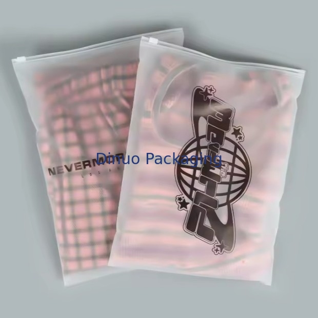 Custom Cpe Frosted Zipper Packaging Bag Plastic Clear Zip Bag Hervergrendelbare plastic zakken voor kleding