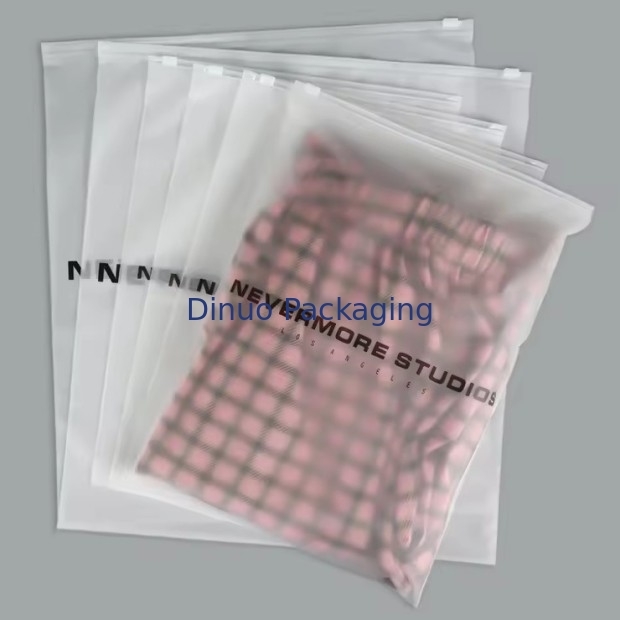 Custom Cpe Frosted Zipper Packaging Bag Plastic Clear Zip Bag Hervergrendelbare plastic zakken voor kleding