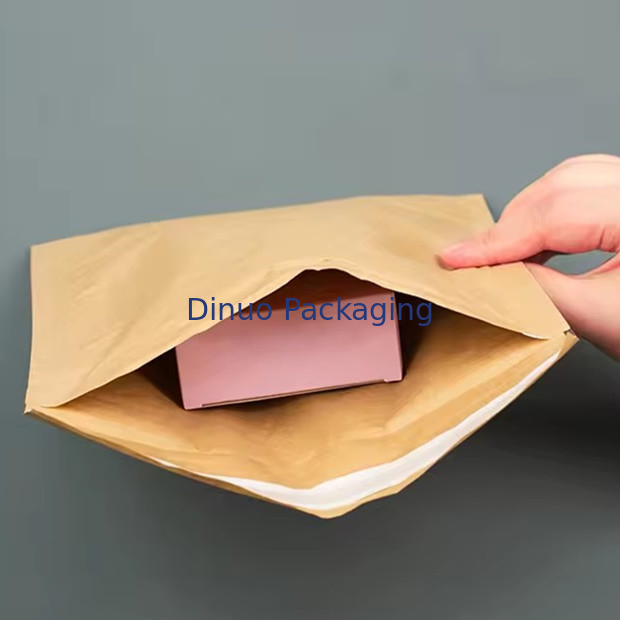 Op maat gemaakte composteerbare honingraat Polderd Kraftpapier Express Envelop Biologisch afbreekbaar Schokbestendig Mailer Verscheep Verpakkingszak