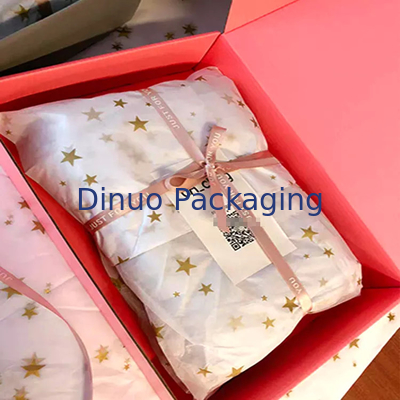 Kerstcadeau luxe papieren zakdoekje wikkelrol voor schoenkleding speelgoedverpakking