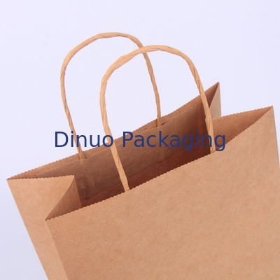 De bruine Zak van Douanelogo gift shopping kraft paper met de Leveringszak van de Handvatkoffie