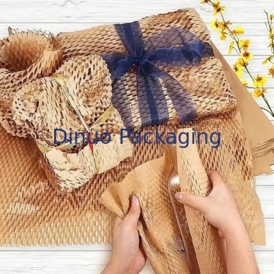 Biologisch afbreekbare, milieuvriendelijke verpakking honingraatpapier wrap bruine kraftpapierrol