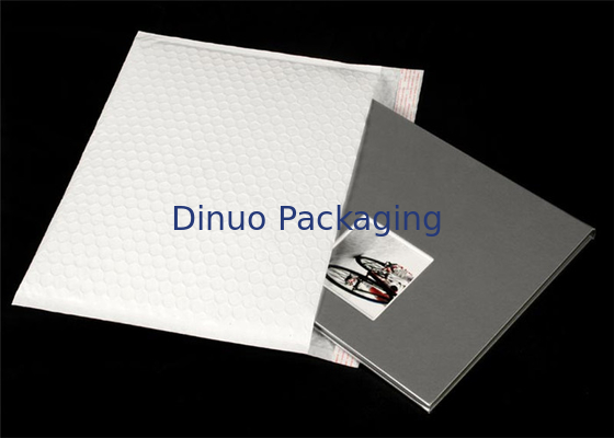 De witte Bel wikkelt Polybel Mailers Zelfdichtend voor Boeken/DVD/Giften