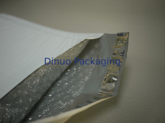 Custom Poly Bubble Mailers 9.5"X14" maat 4 Post Office Padded Envelope